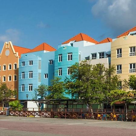E M City Hotel Willemstad Buitenkant foto