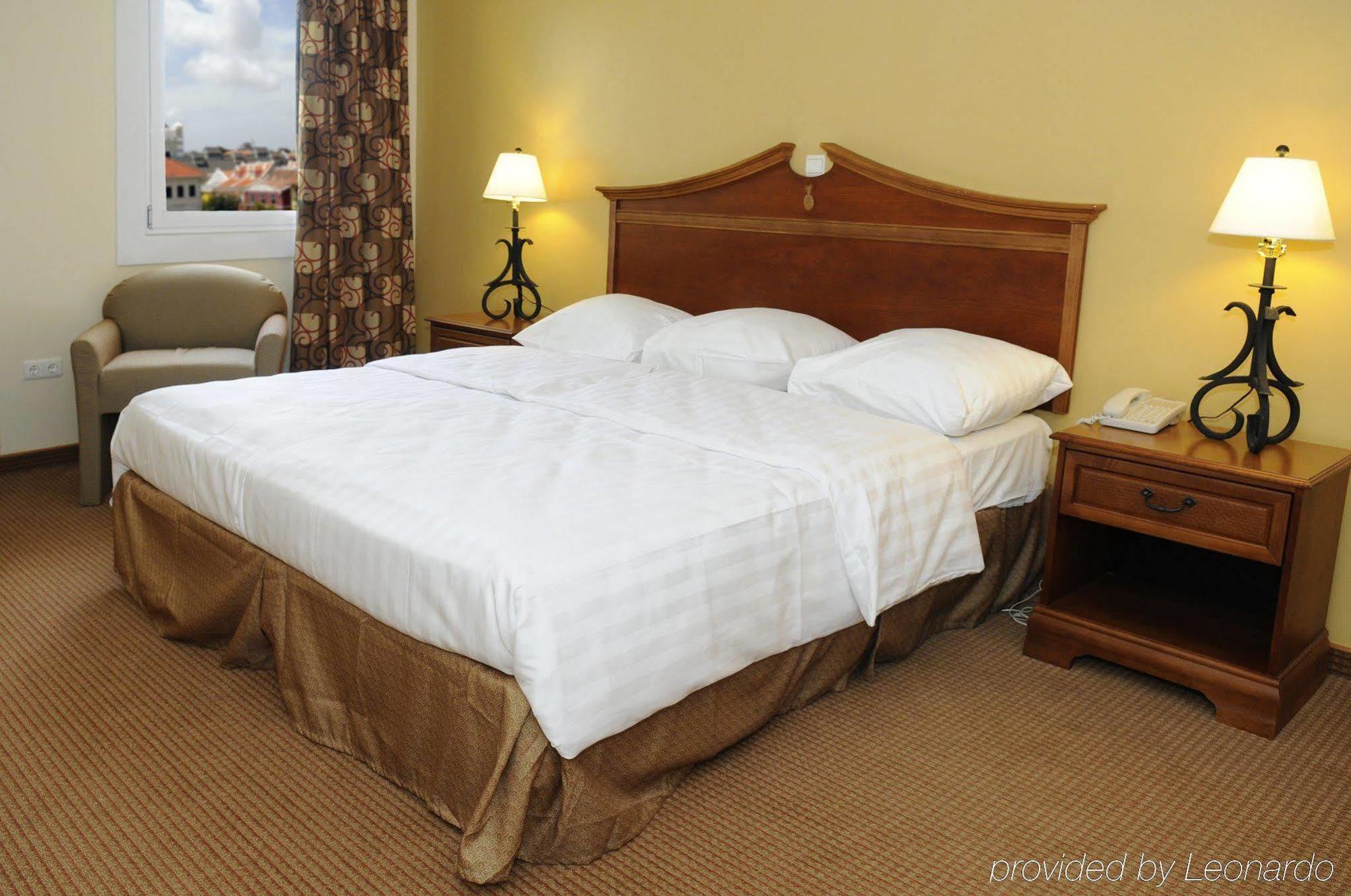 E M City Hotel Willemstad Kamer foto